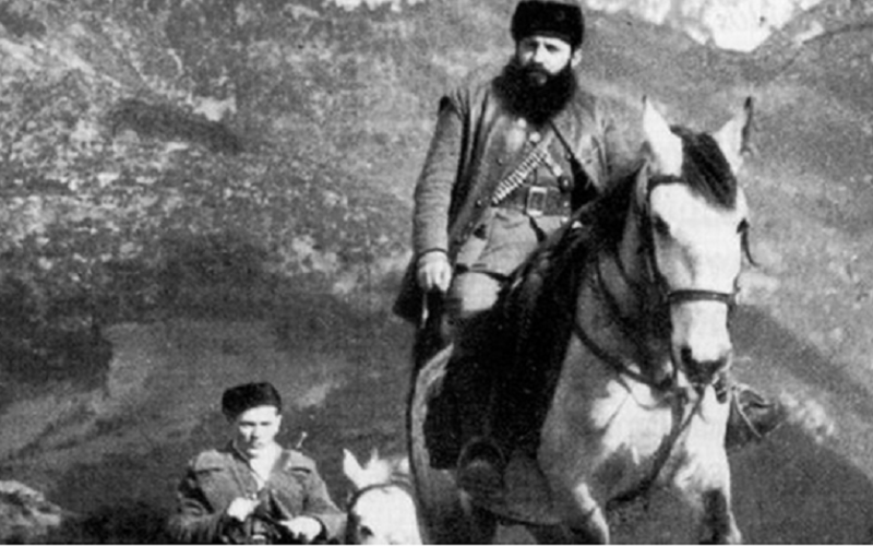 Άρης Βελουχιώτης: Ένας αητός με μια σημαία