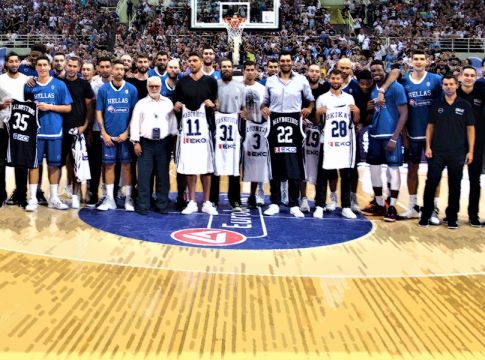 Όλοι οι καλοί χωράνε… στη φωτογραφία!