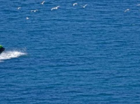 Τραγωδία στη Μύκονο: Νεαρός τουρίστας πνίγηκε κάνοντας τζετ σκι