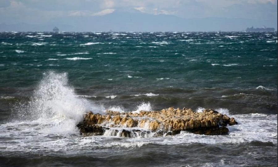 Κάρπαθος: Επτά τραυματίες σε τουριστικό πλοίο λόγω θαλασσοταραχής