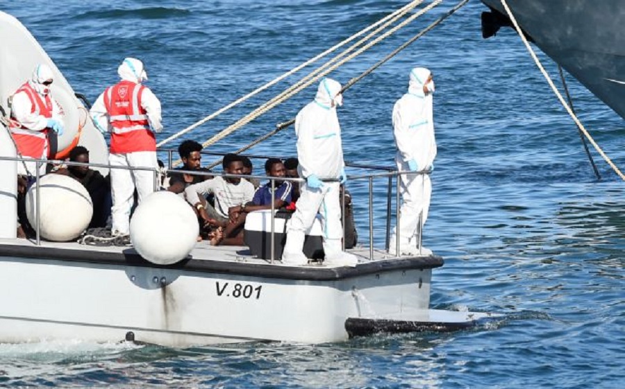 Στη Λαμπεντούζα αποβιβάστηκαν 27 ασυνόδευτοι ανήλικοι του «Open Arms»