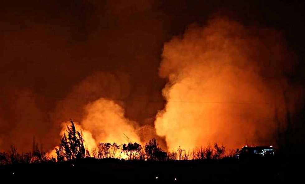 Μεγάλη πυρκαγιά στην Εύβοια – Συναγερμός σε τρία χωριά (vid)
