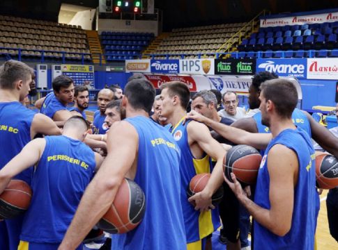 Ξεκίνησαν τα «βάσανα» της προετοιμασίας στο Περιστέρι (vid)