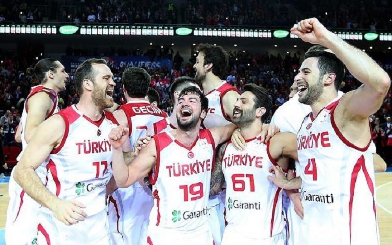 Ο Σαρίτσα κατέληξε στην τελική 12άδα της Τουρκίας (vid)