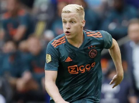 Τα «μασάει» ο Φαν Ντε Μπεκ