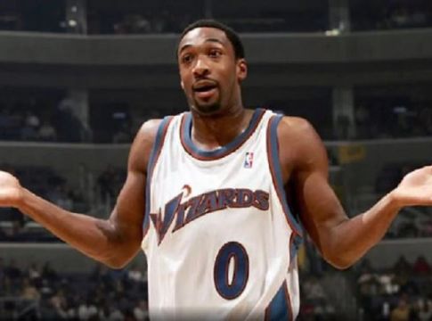 Αρίνας: «Ο Χάρντεν άξιζε το βραβείο του MVP»