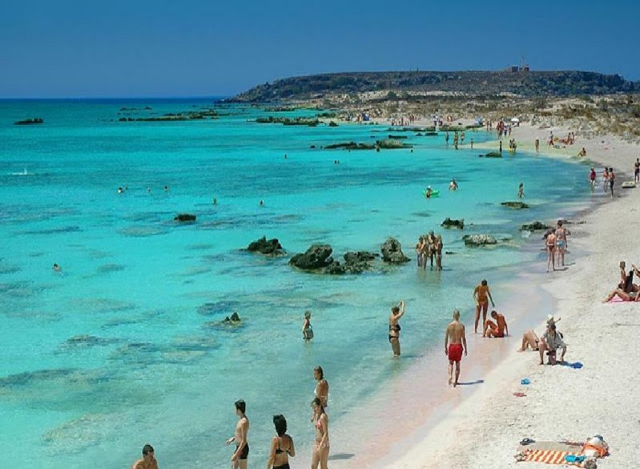 Ποια ελληνική παραλία είναι ανάμεσα στις 50 καλύτερες όλου του κόσμου
