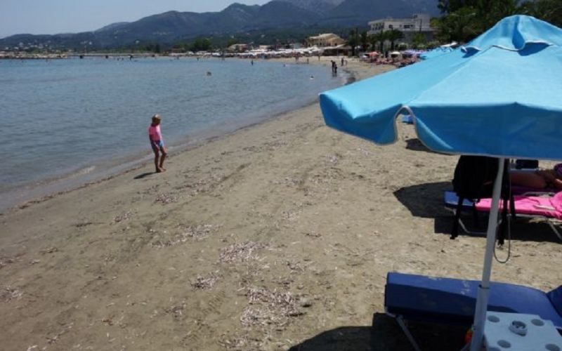 Καιρός: Στο κόκκινο ο υδράργυρος – Παραμένουν τα μελτέμια