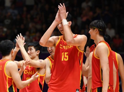 LIVE: Κίνα – Πολωνία