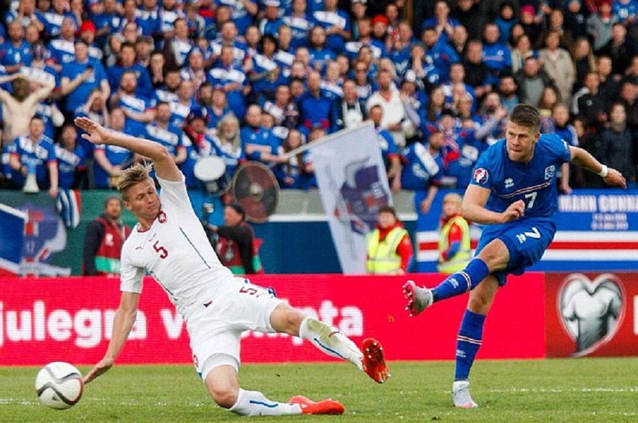 Τσεχία και Ισλανδία σε αγώνες-κλειδιά για την πρόκριση