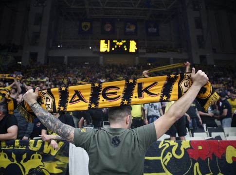AEK: Έσπασε το φράγμα των 1.000 διαρκείας