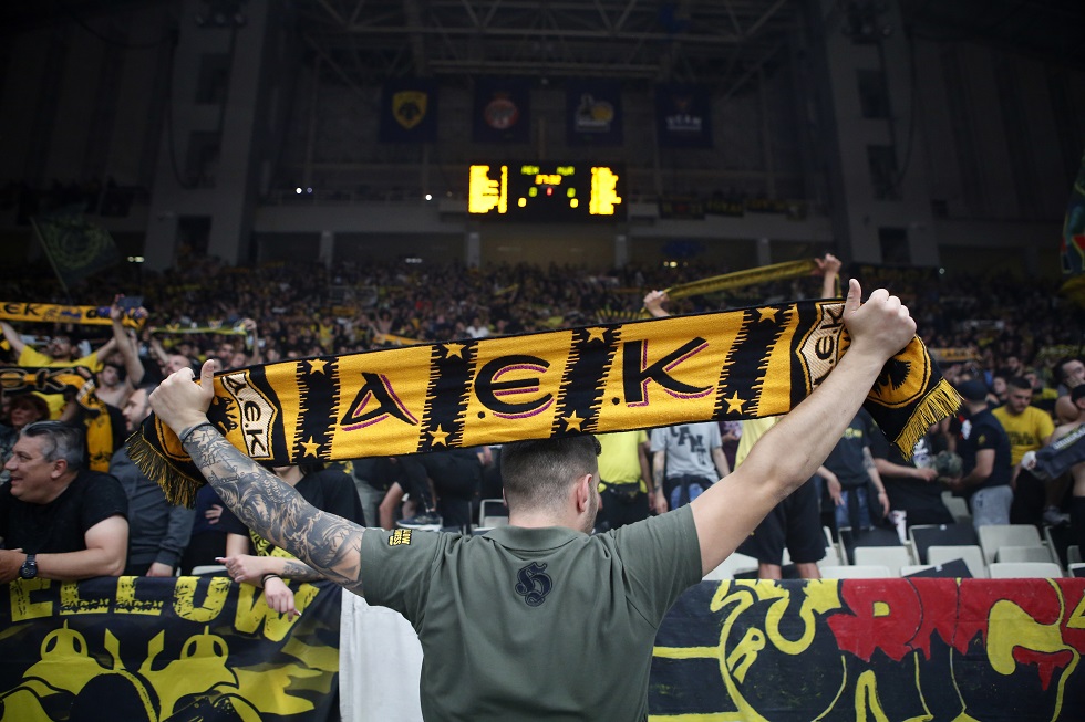 AEK: Έσπασε το φράγμα των 1.000 διαρκείας