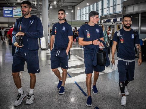 «Πέταξε» για Φινλανδία η Εθνική (pics)