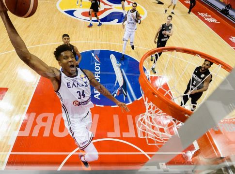 Οι Μπακς για τον MVP Αντετοκούνμπο