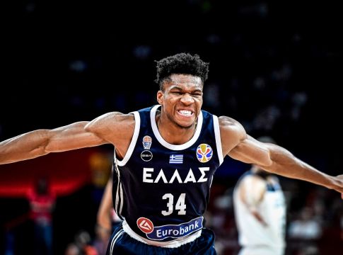 Double-double ο εκπληκτικός Giannis!