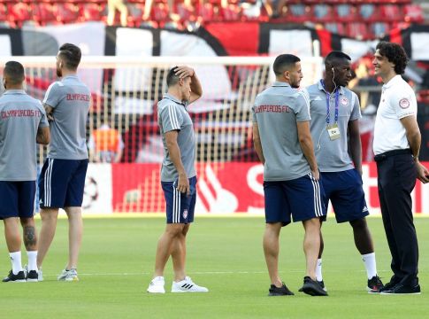 Η άφιξη του Ολυμπιακού στο Καραϊσκάκη (vid)