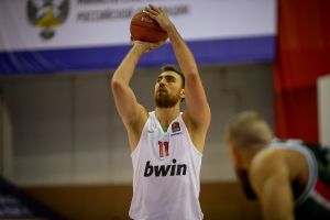 Ευρωλίγκα: «Για να επιστρέψει ο Ολυμπιακός στην κορυφή χρειάζεται τον Μιλουτίνοφ» (vid)