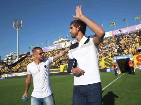 Αρης: Αποθέωση για Κουέστα (pics)