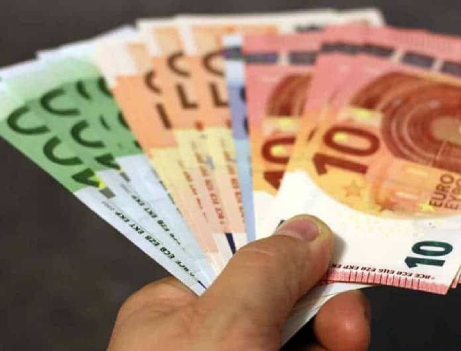 Έκτακτη οικονομική ενίσχυση 400 ευρώ: Λήξη χρόνου για την υποβολή ΙΒΑΝ των μακροχρόνια ανέργων