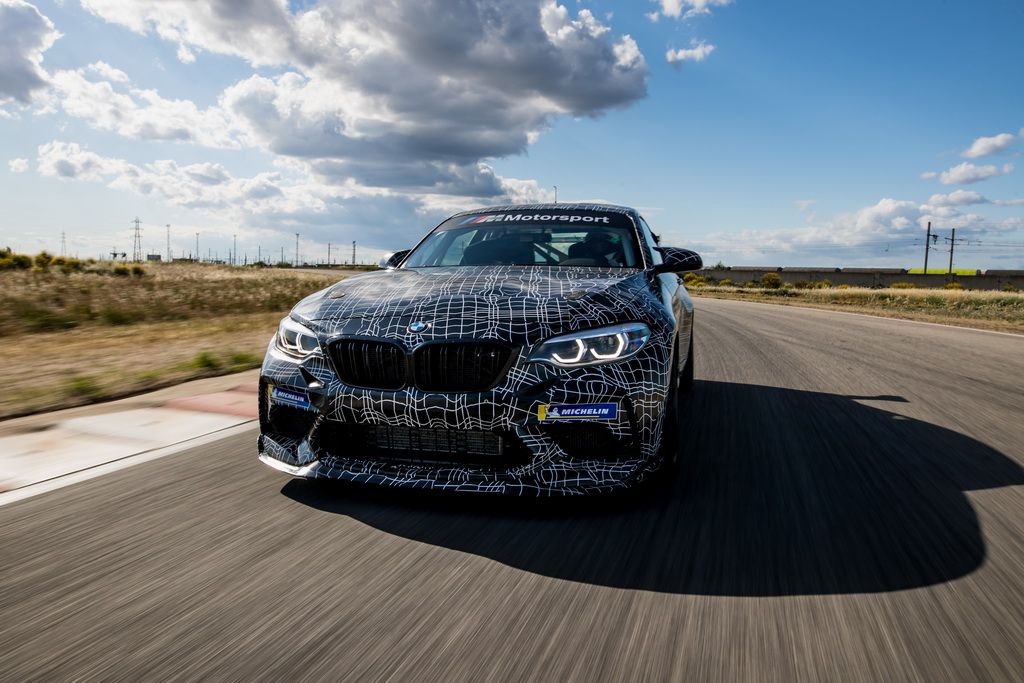 Νέα αγωνιστική BMW M2 για… private dancing