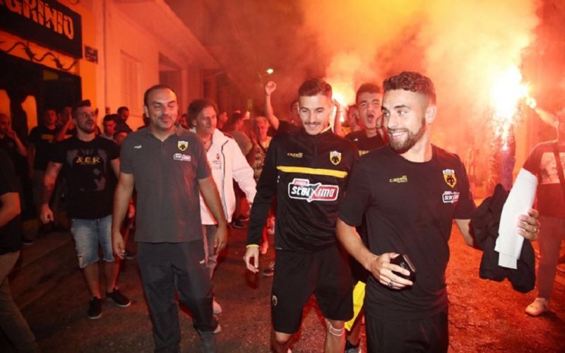 ΑΕΚ: Αποθέωση για Λόπες-Παουλίνιο στο Αγρίνιο! (pics)