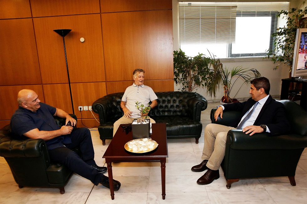 Συνάντηση Αυγενάκη με τους επικεφαλής των ΠΑΕ Παναιτωλικός και Αστέρας Τρίπολης