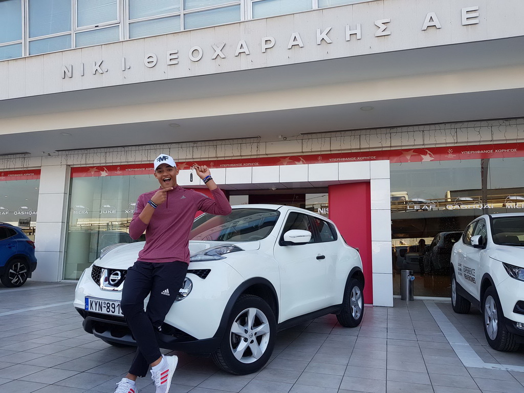 Με Nissan Juke ο Καραλής