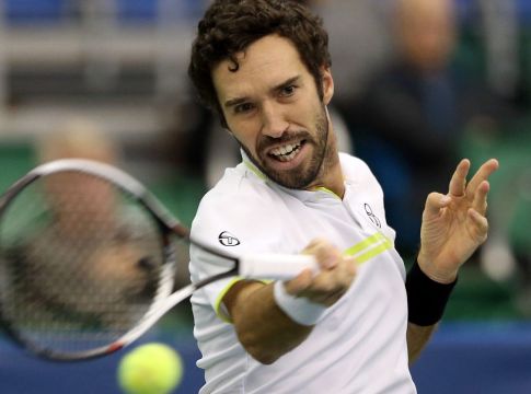 Έχουν φτιάξει παράδοση με over