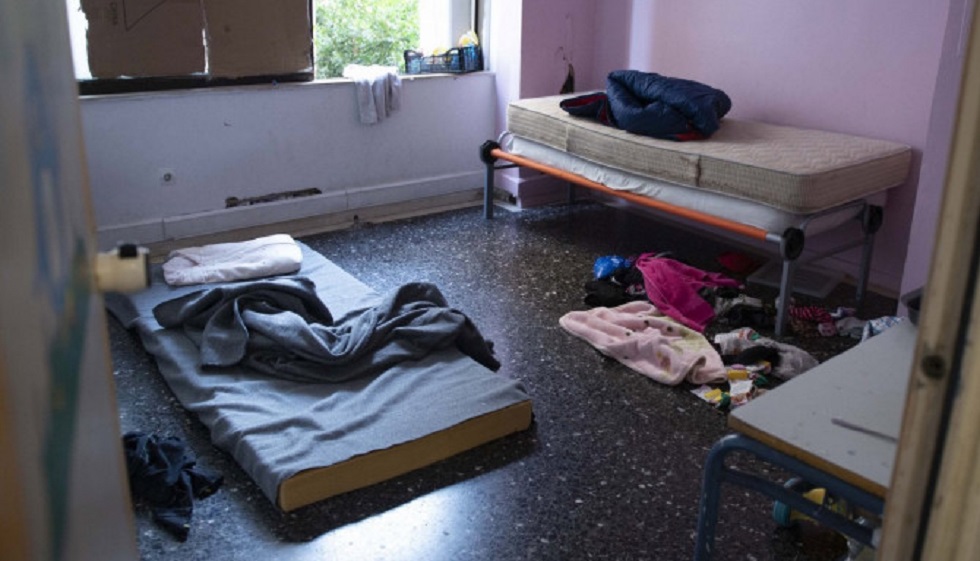 Έτσι ζούσαν οι αλλοδαποί στις καταλήψεις στην Αχαρνών (pics+vid)