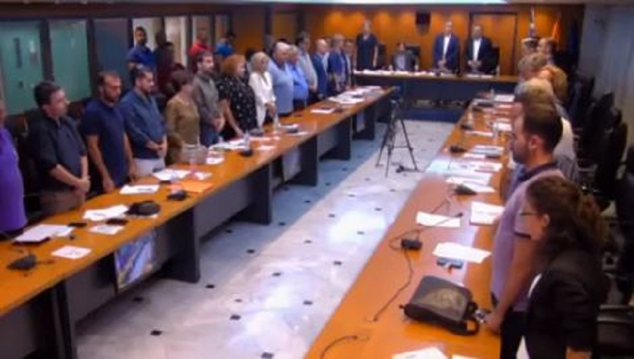 Δήμος Ιλίου: Παραιτήθηκε δημοτικός σύμβουλος που δεν τίμησε τη μνήμη του Παύλου Φύσσα