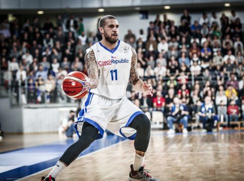 Γλίτωσε τα χειρότερα ο Σιλμπ, αλλά είναι αμφίβολος με Ελλάδα