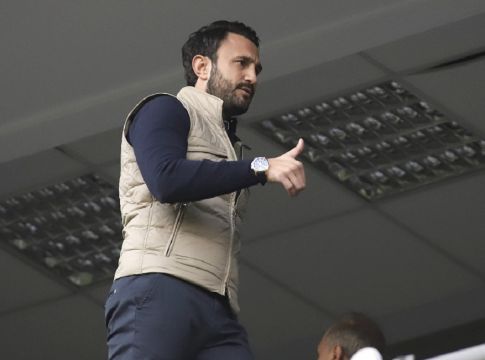 Άρης: Μήνυμα στήριξης από Καρυπίδη σε Αρβανίτη