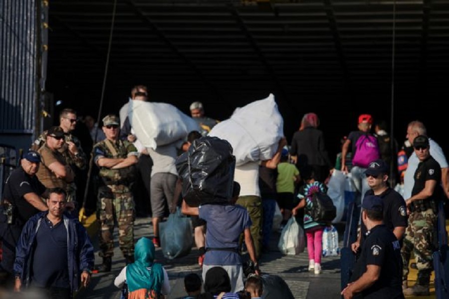 Στη Θεσσαλονίκη το δεύτερο κύμα προσφύγων από τη Λέσβο: Προβληματισμοί για τις εγκαταστάσεις