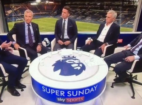 Αιχμηρός Ρόι Κιν προς τον Κάραχερ για τη Λίβερπουλ (vid)