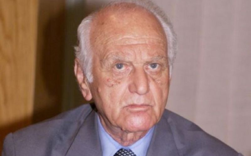 Το μεσημέρι το τελευταίο αντίο στον Αντώνη Λιβάνη