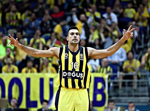 Ο Κώστας Σλούκας έφτασε τους 2.000 πόντους (vd)