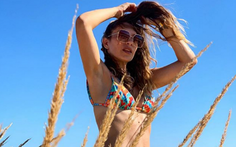 Σύλβια Δεληκούρα: Η topless φωτογραφία και το μήνυμά της για τη μητρότητα