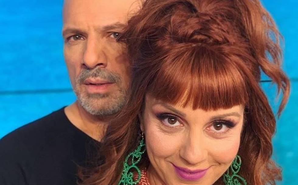 Η Ματίνα Νικολάου ποζάρει στην αγκαλιά του συντρόφου της ...