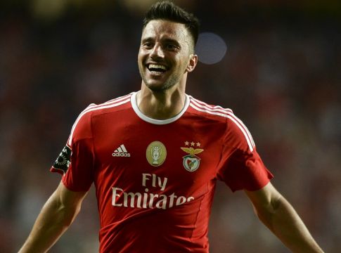 Πρώτο θέμα στην A Bola ο Σάμαρης (pic)