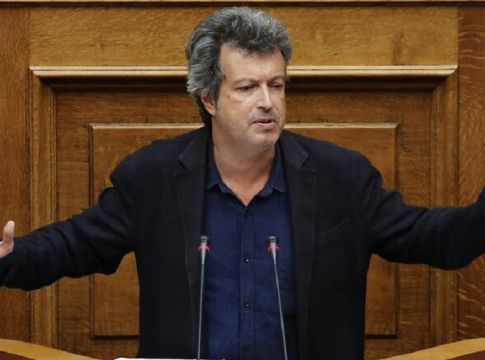 Πέτρος Τατσόπουλος: Συγκρατημένα αισιόδοξοι οι γιατροί για την υγεία του