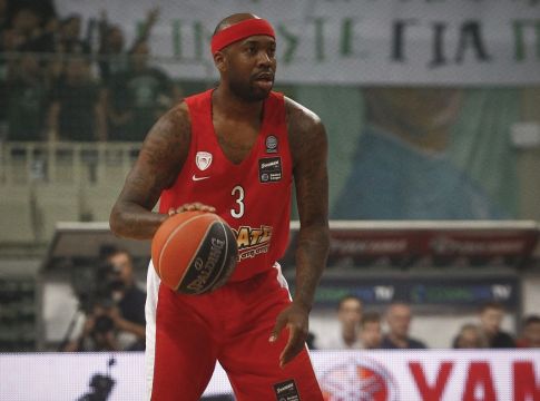 Ο Μπράουν πιάνει λιμάνι