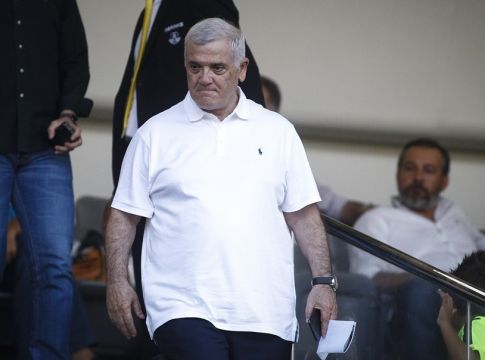 Ένας μήνας απαγόρευση εισόδου στο γήπεδο και 10.000 πρόστιμο στον Μελισσανίδη