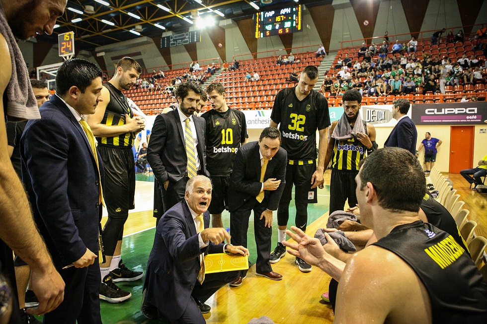 Μπούτσκος: «Οφείλουμε να παρουσιαστούμε με υψηλό κίνητρο»