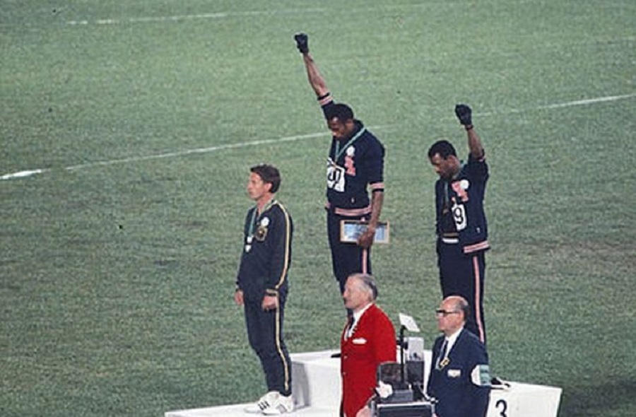 Η ιστορία του λευκού αθλητή, που το 1968 στάθηκε δίπλα στους μαύρους…