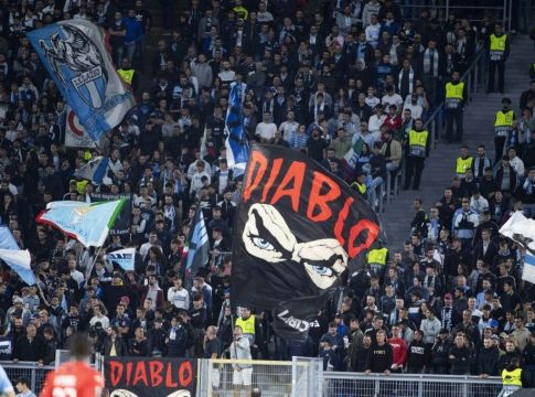 Η UEFA τιμώρησε με μερική εκκένωση τη Λάτσιο για τα ρατσιστικά περιστατικά