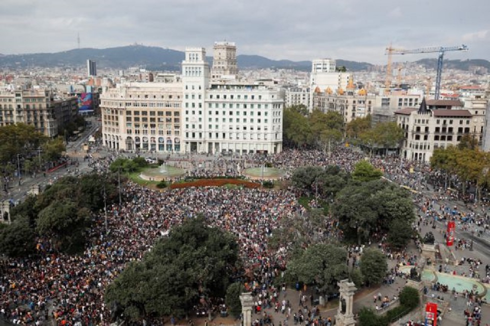 Έκρηξη στην Καταλονία μετά την ανακοίνωση των καταδικών για το δημοψήφισμα του 2017