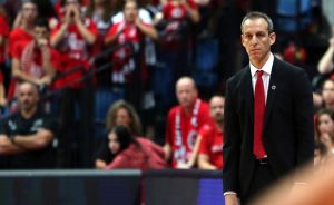 Και ο Τόμας στη διάθεση του Κάτας