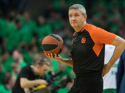 Ο Λαμόνικα στο Μπαρτσελόνα-Παναθηναϊκός