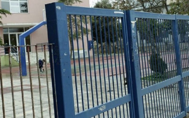 Καθηγητής επιτέθηκε σε μαθητή με σουγιά – «Θα σε σφάξω αν έρθεις αύριο»