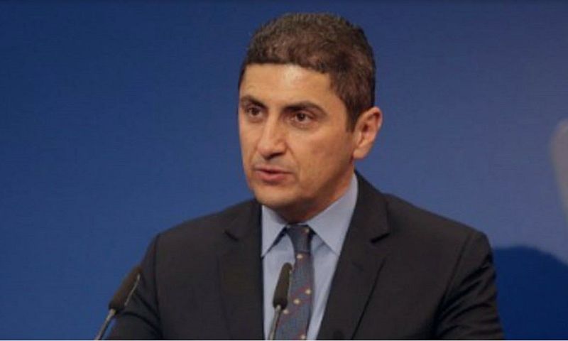 Τσιτσιπάς : Με Ρούμπλεφ στα ημιτελικά του Ρότερνταμ 14 Αυγενάκης : «Θα βρεθεί λύση με τον Γκολομέεφ, θα φέρει και μετάλλιο»